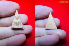 九大圣僧龍婆多——2472年南帕亞女王佛牌